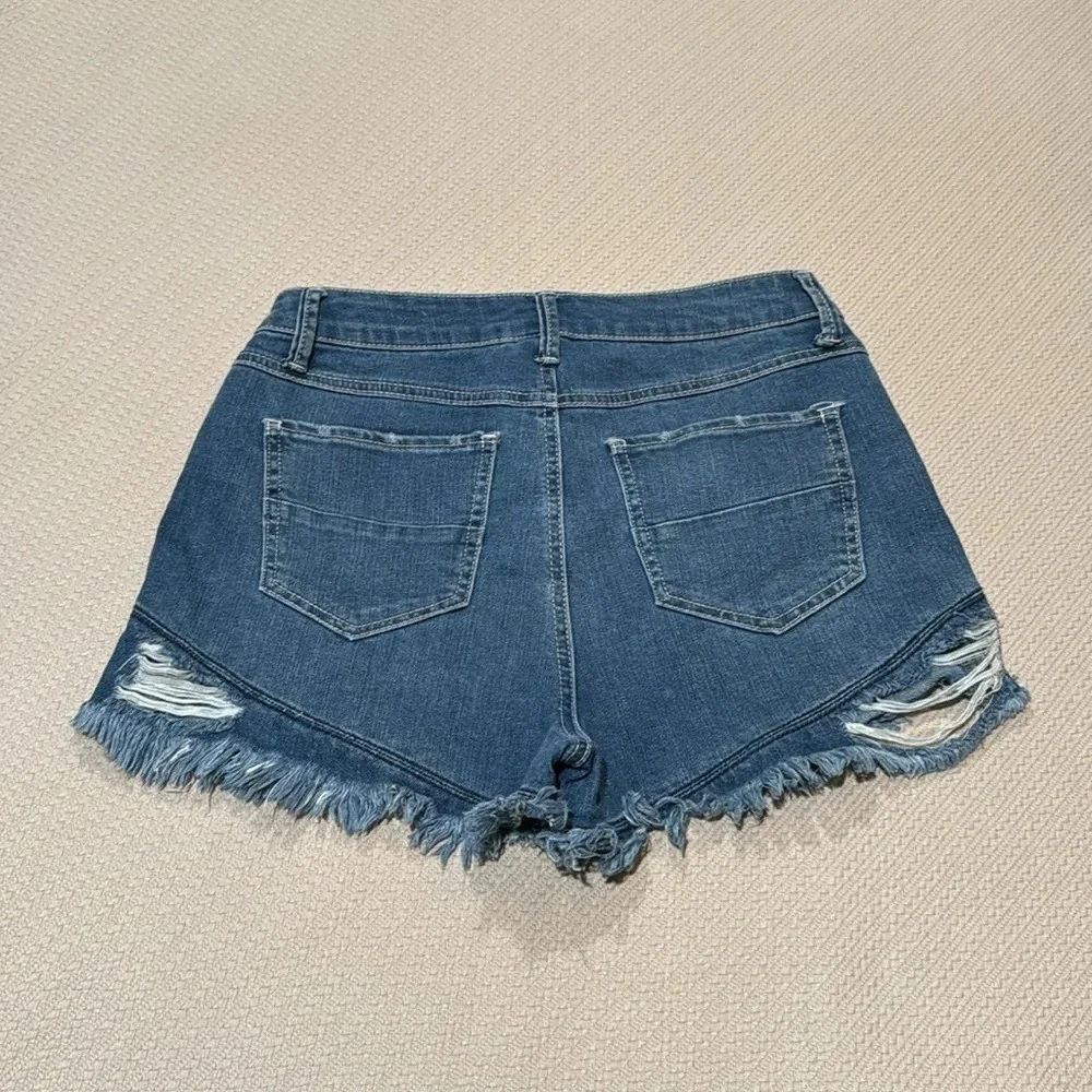 Cute Shorts - Picture 6 of 8